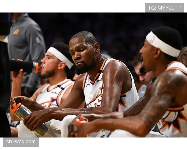 布克半场独揽24分，太阳70分攻势提前打花步行者