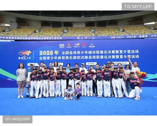 新赛季中国女子垒球联赛开幕，四川与江苏上演强强对话